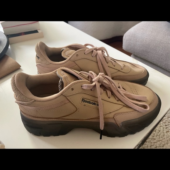 Cardi B x Reebok Club C - Picture 6 of 6